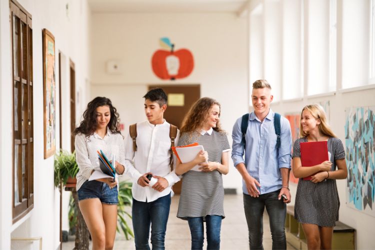 Ridurre-le-distanze-educative-Quartieri-Educanti-Fenice-Junior-Academy-news